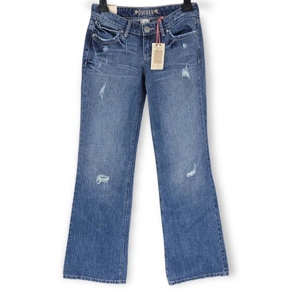 Decree Denim - DECREE Junior's Distressed Medium Stonewash Jeans